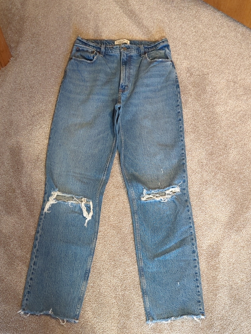 Abercrombie & Fitch Light Blue Distressed Straight-Leg Jeans 30XL